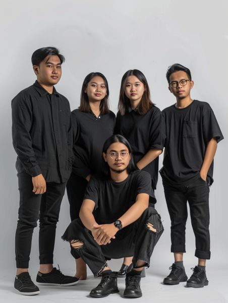 friends group_cuan digital.id (40) .png